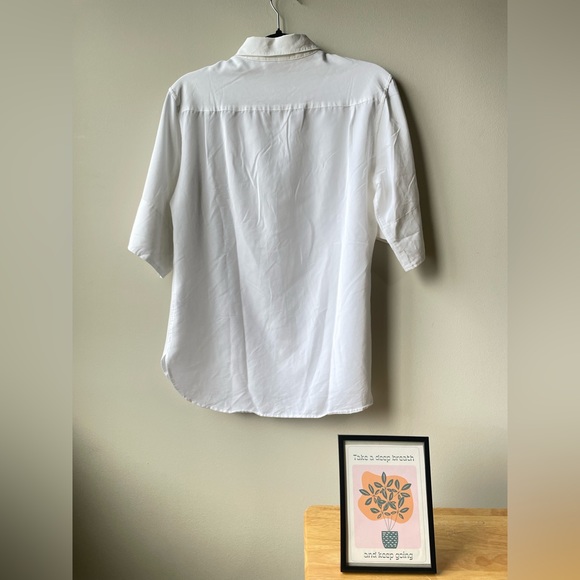 UNIQLO Woman’s Button Down Shirt | White | Size S - M - Picture 4 of 10